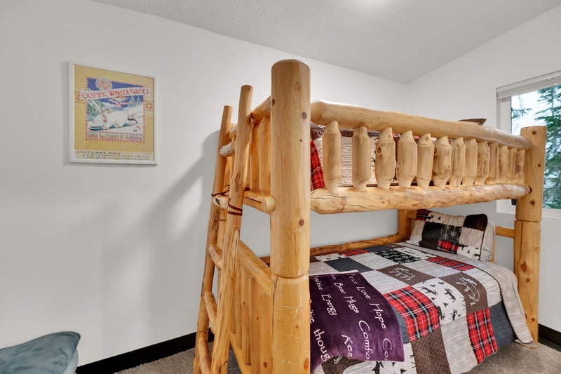 Private Bedroom with Bunk