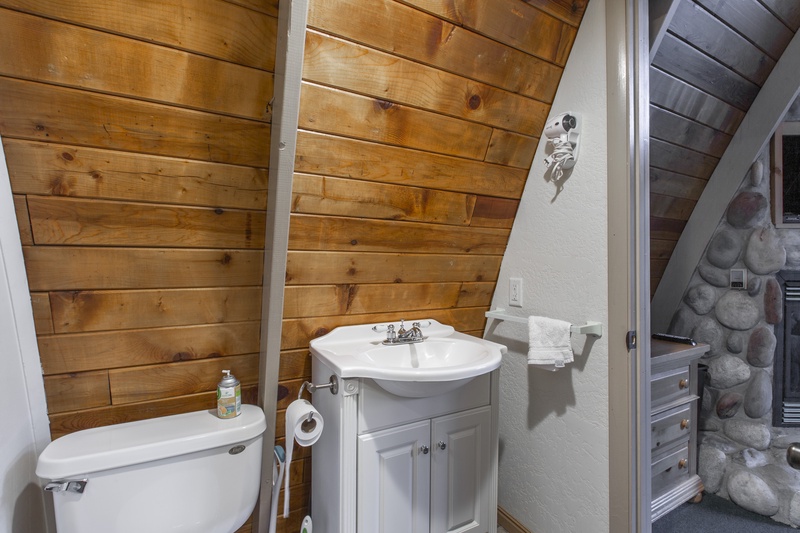 Upstairs Half Bathroom