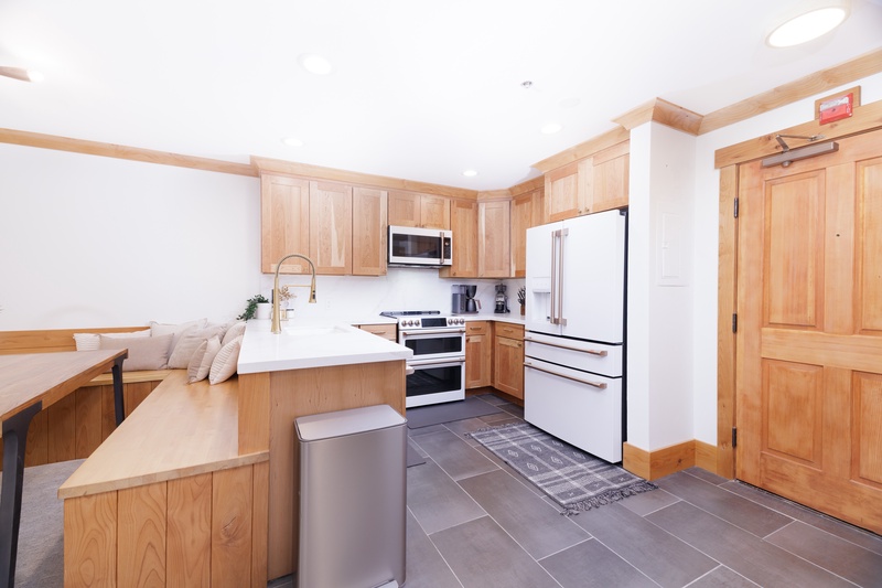 Fully stocked kitchen
