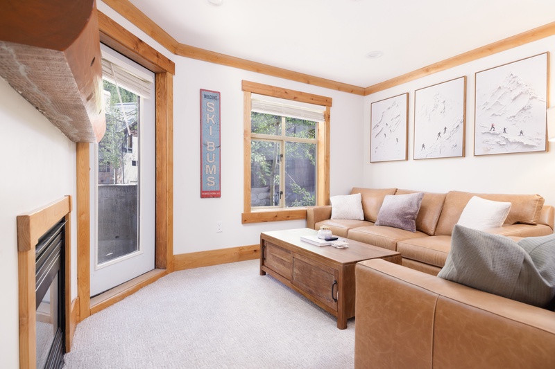 Plenty of seating for 4