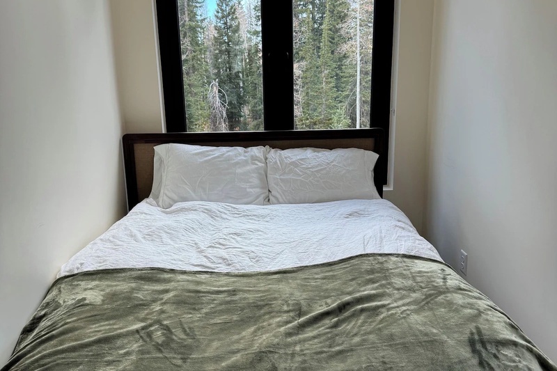 Queen Bed 3 in Entertainment Room