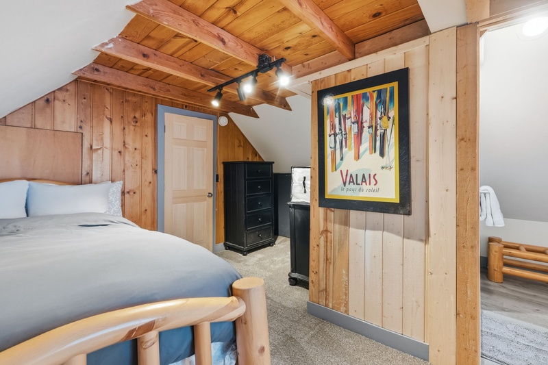Primary Bedroom with queen bed and ensuite bathroom. 