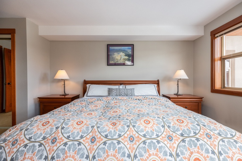 King sized bed