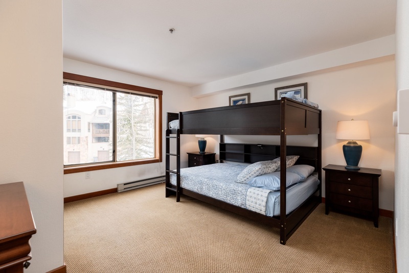 Bunk bedroom