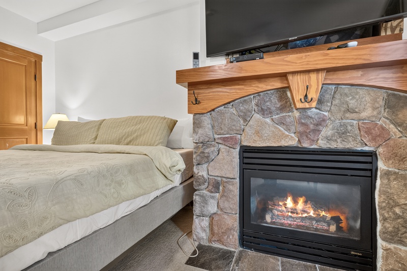 King Bed and Gas Fireplace