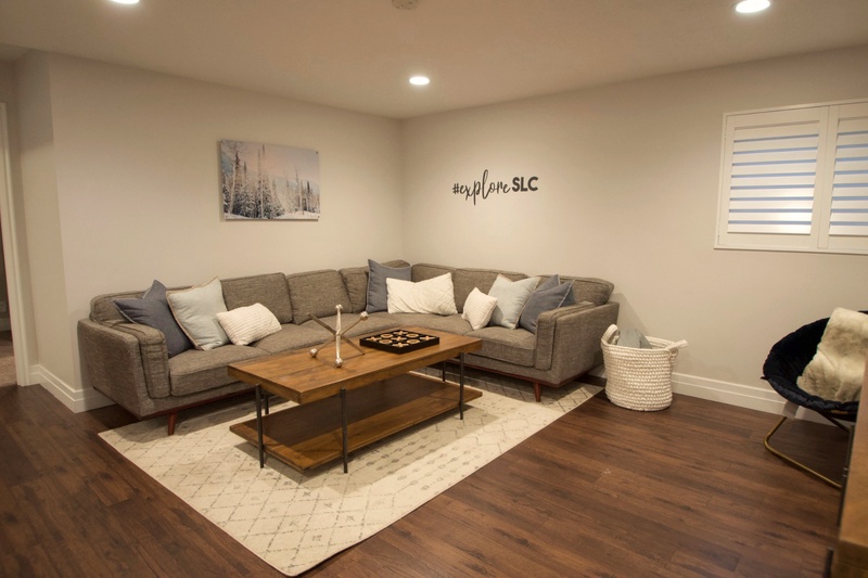 Den Seating