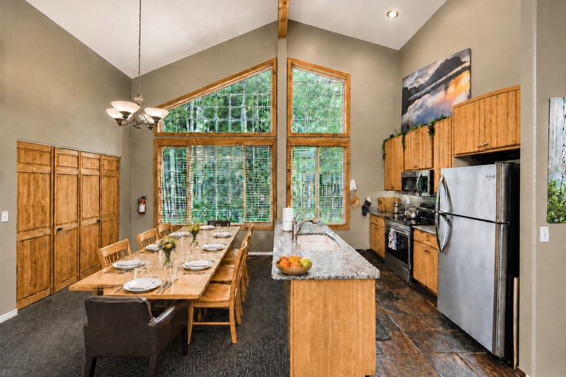 Kitchen/Dining room