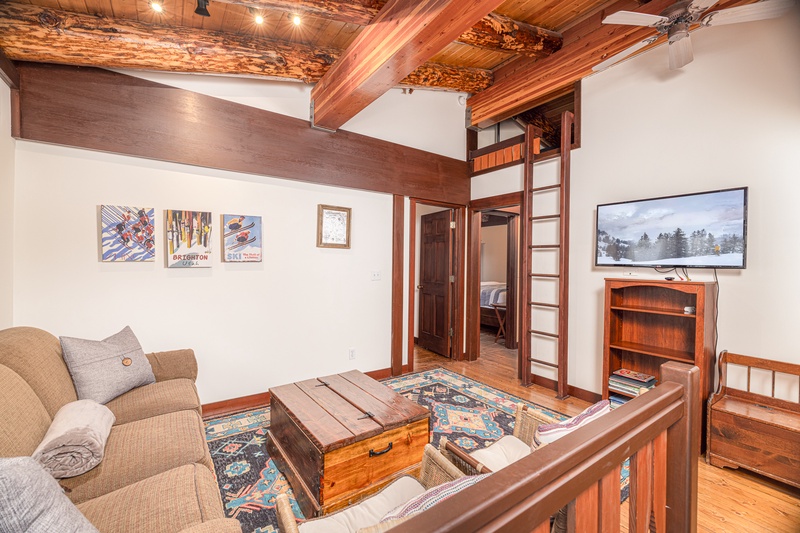 Upstairs loft area
