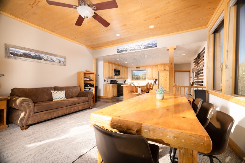 Kitchen, Dining & Living Area