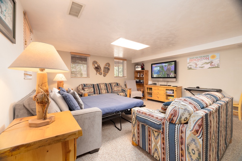 Lower Level Family Room With Queen Sofa Bed
