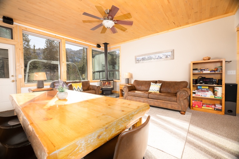 Living Room & Dining Area with Gas Fireplace