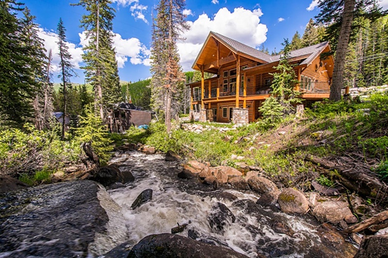 The creek behind Rivamonte in the summer