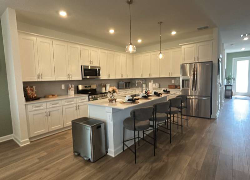 Brand New | Family 6BR Pool Spa & Game Lounge 7875