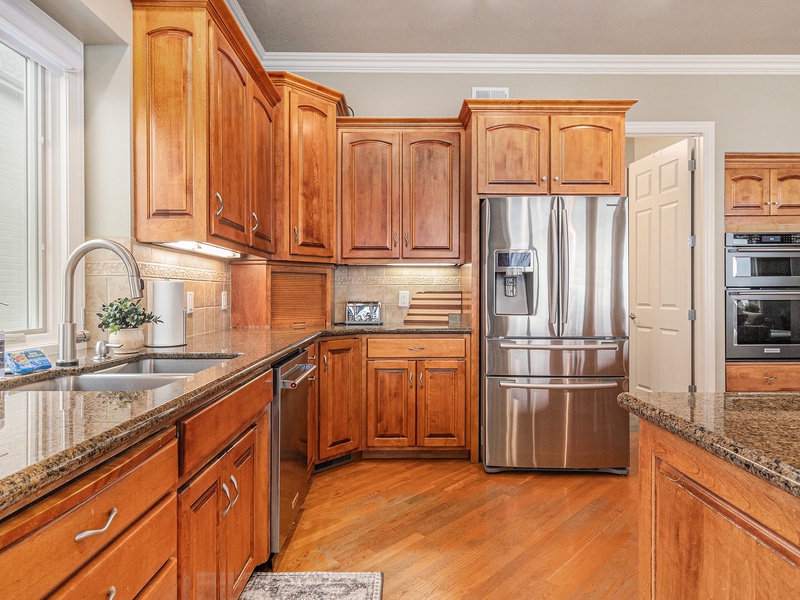 Curated Luxury Apartment Complexes With Scenic Views In Omaha Gallery View 46