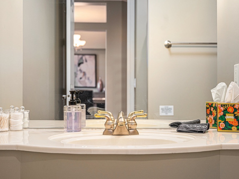 Curated visual reference: Curated Luxury Apartment Complexes With Scenic Views In Omaha Gallery View 47