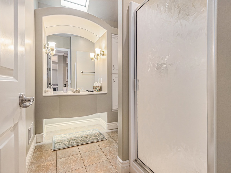 Fresh Look at Mulligan Manor Scenic Golf Views Fun Amenities