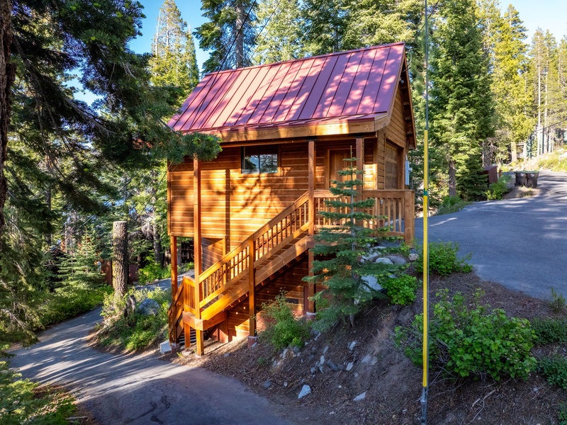 Side view of the garage