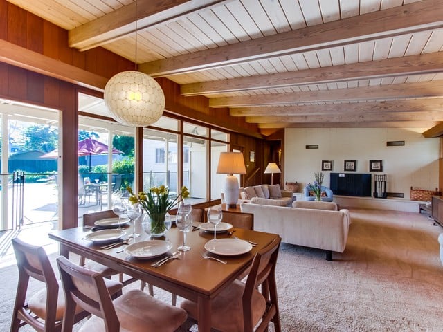 Living room.