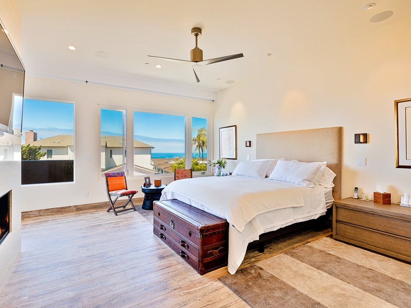 Master Bedroom with King size bed