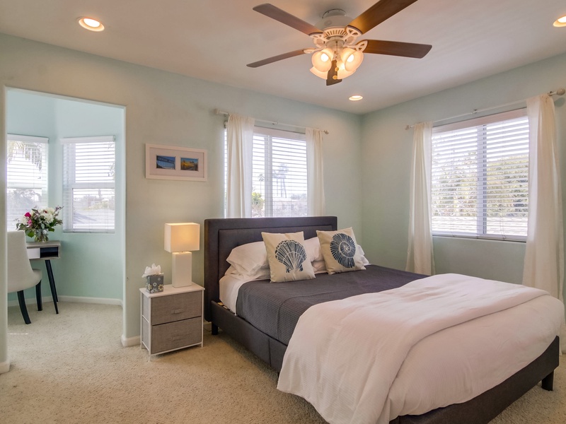 Second bedroom with queen bed.