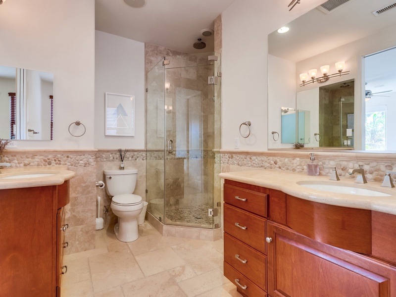 En suite bathroom in master bedroom.