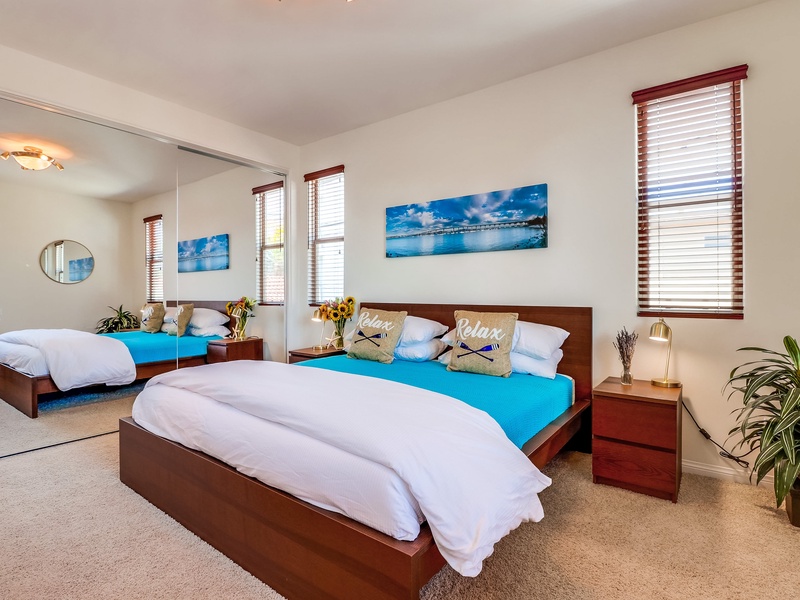 Guest bedroom with king bed.