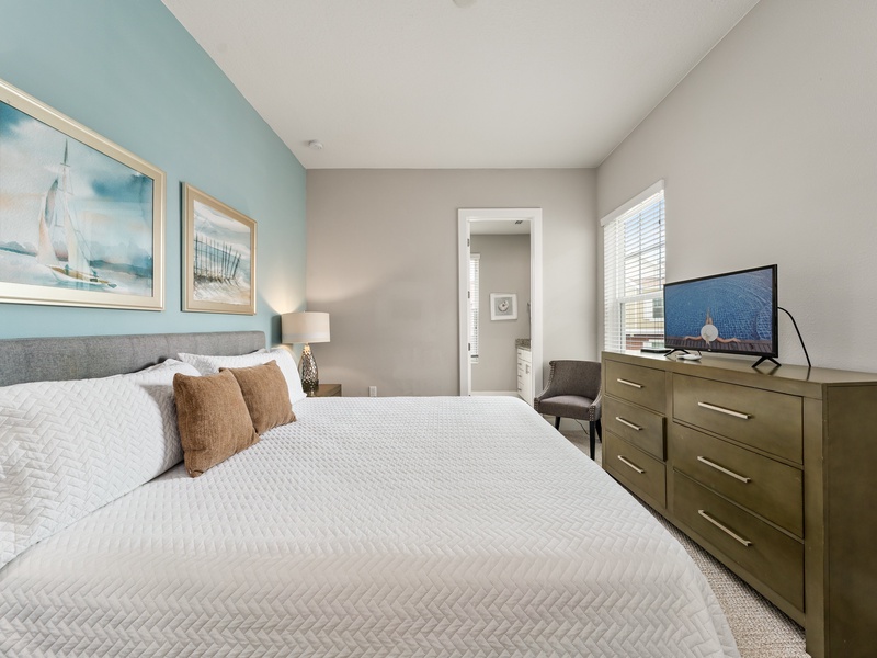 Rest in our high-quality beds after a long day at the parks.