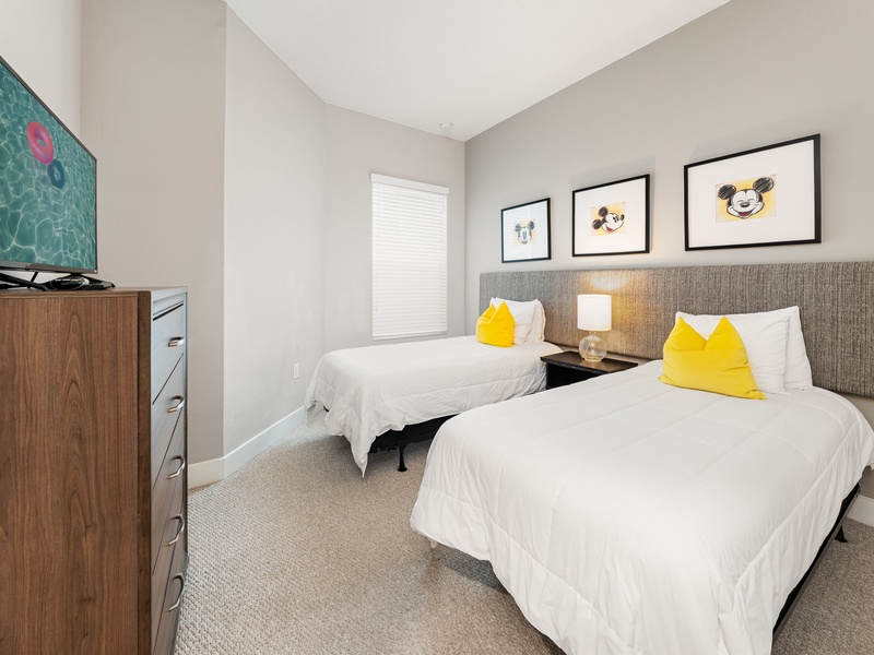 Rest in our high-quality beds after a long day at the parks.