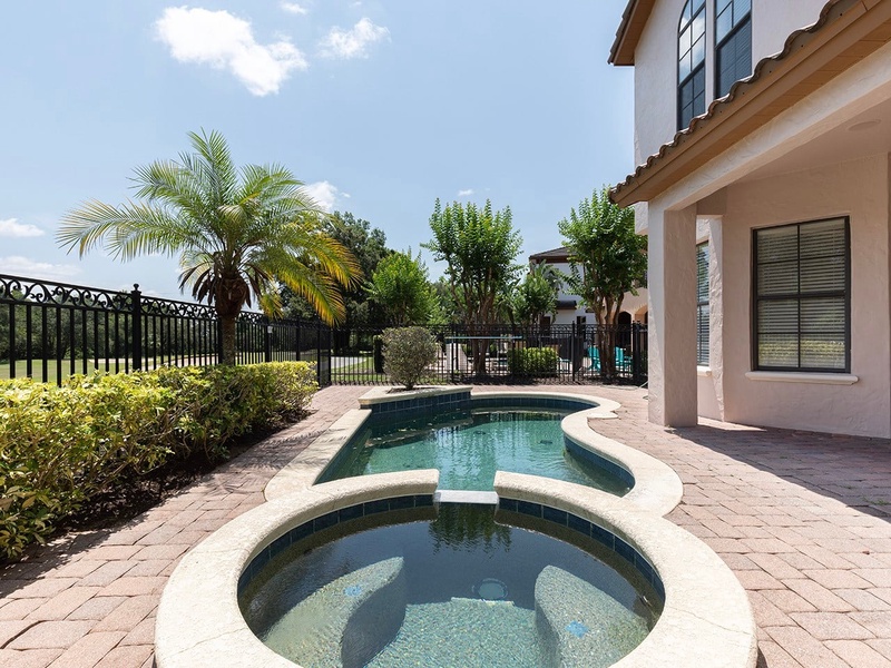 [amenities:private-pool:1] Private Pool