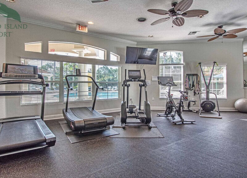 Have an early work-out in the fully equipped fitness center!