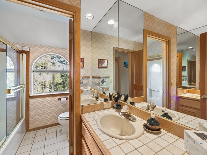 Upstairs shared bath