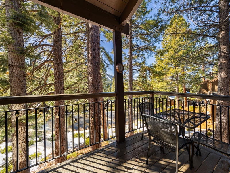 Alternative view of patio with view