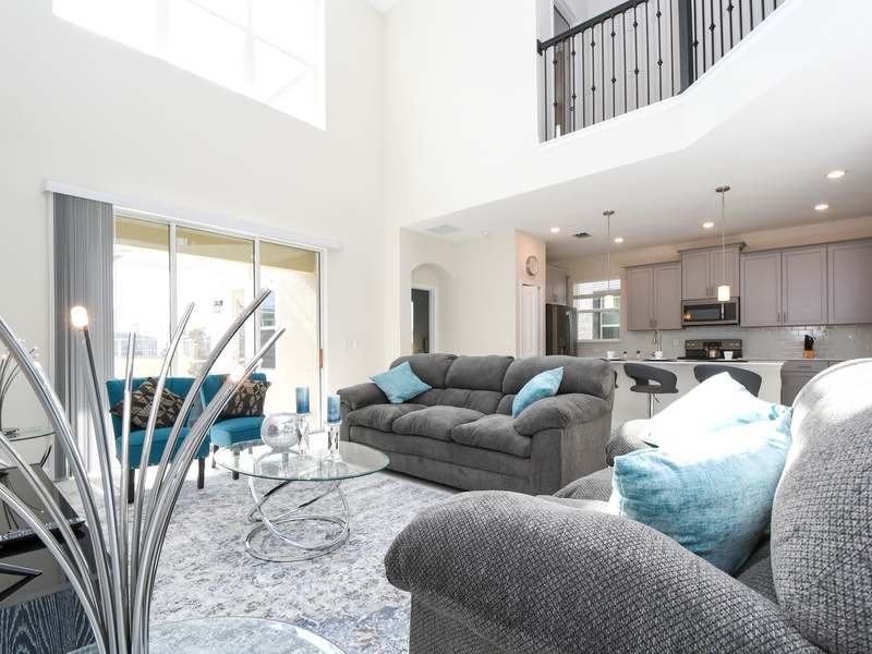 Open-concept spaces, ideal for spending time with family and friends.