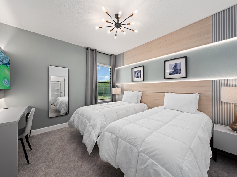 Rest in our high-quality beds after a long day at the parks or meetings, comfort you can count on!