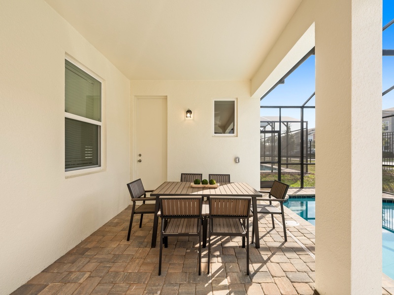 Enjoy a relaxing breakfast outside by the pool!