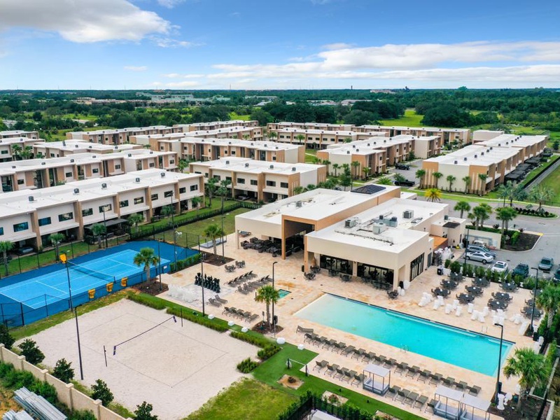 Stay in one of the closest resorts to Disney World, where comfort meets elegance!