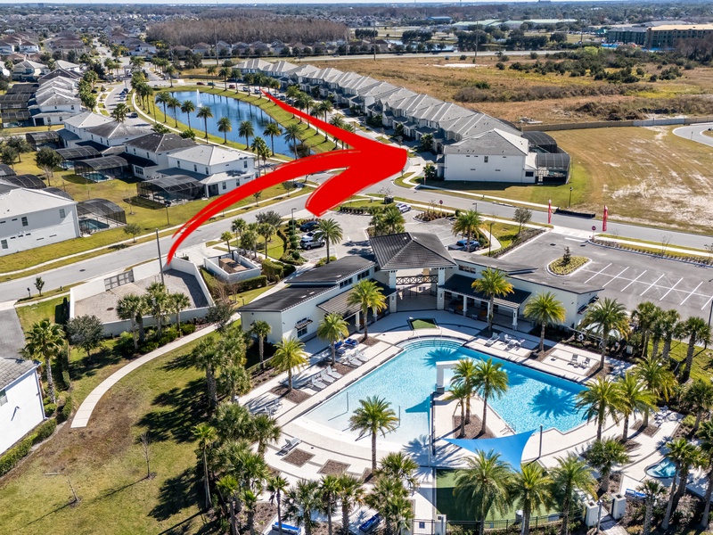 The house is located right next to the Sonoma Resort Clubhouse for your convenience.