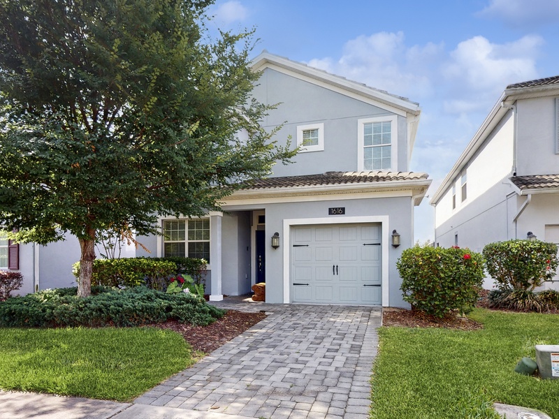Welcome to your ChampionsGate vacation home, close to Orlando's top attractions.