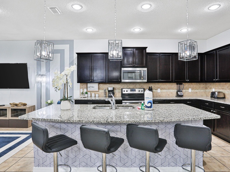 Kitchen Island with seating for 4