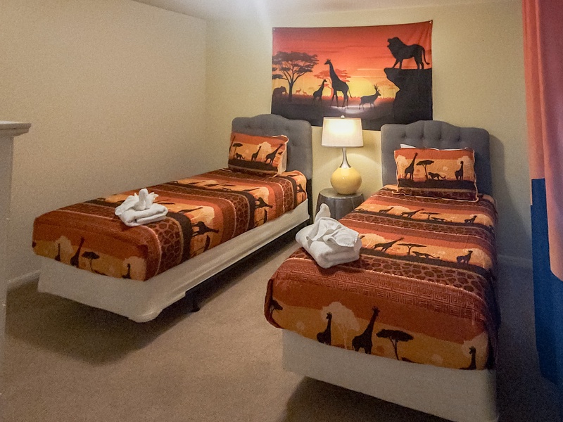 The room for your children to relax after a long day at the parks. Hakuna Matata means no worries as you dream the night away in 2 twin beds.