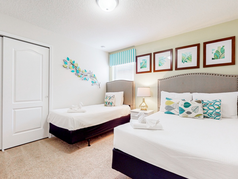 Bedroom #7 with 1 full & 1 twin bed