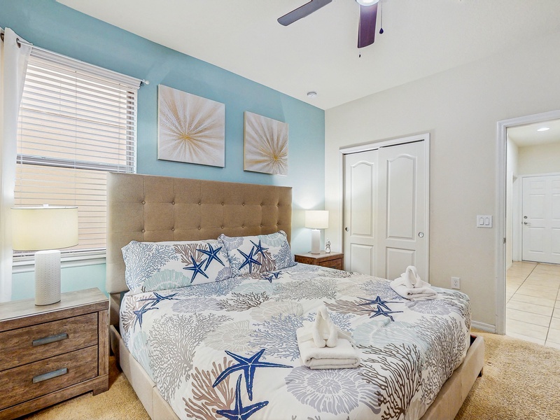 Bedroom #1 - King bed with TV & private ensuite that has access to the lanai