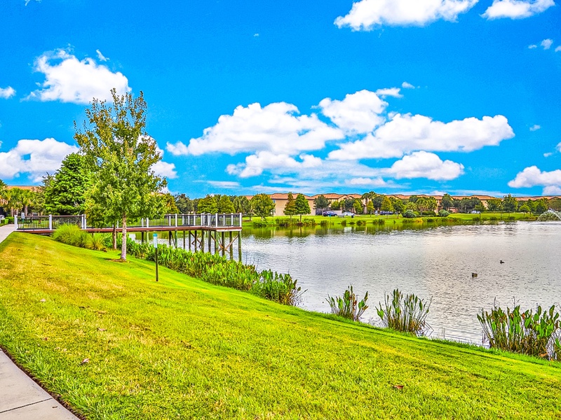 Windsor at Westside Lake