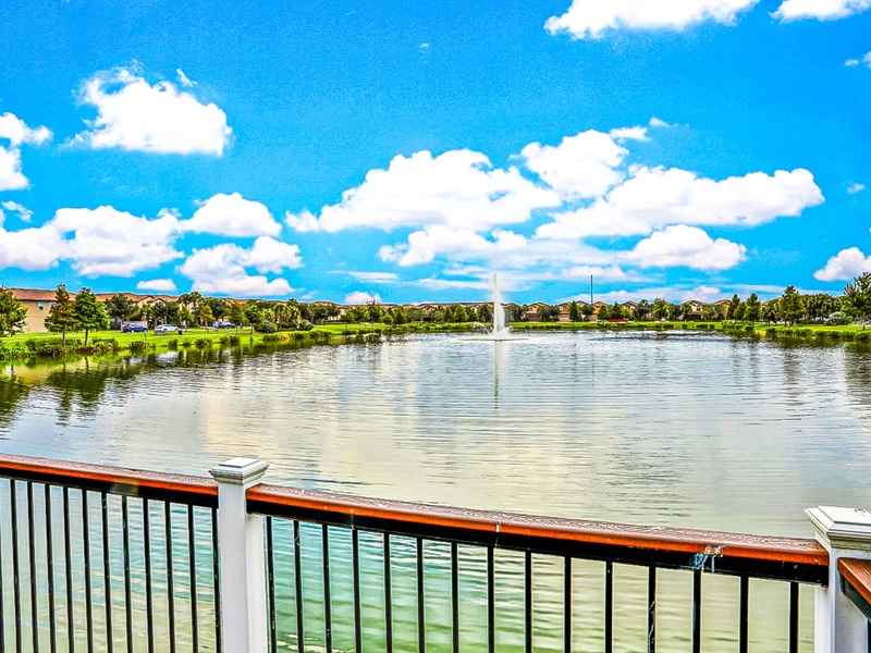 Windsor at Westside Lake