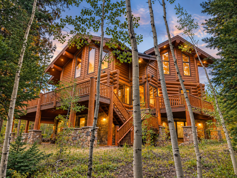 NEW Elk Ridge Lodge: Hammock, Foosball, in Silverthorne!