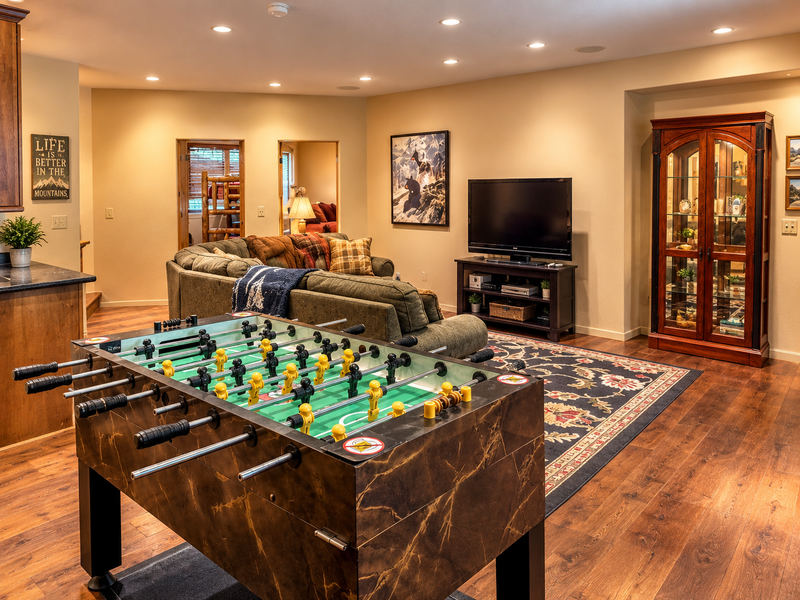 NEW Elk Ridge Lodge: Hammock, Foosball, in Silverthorne!