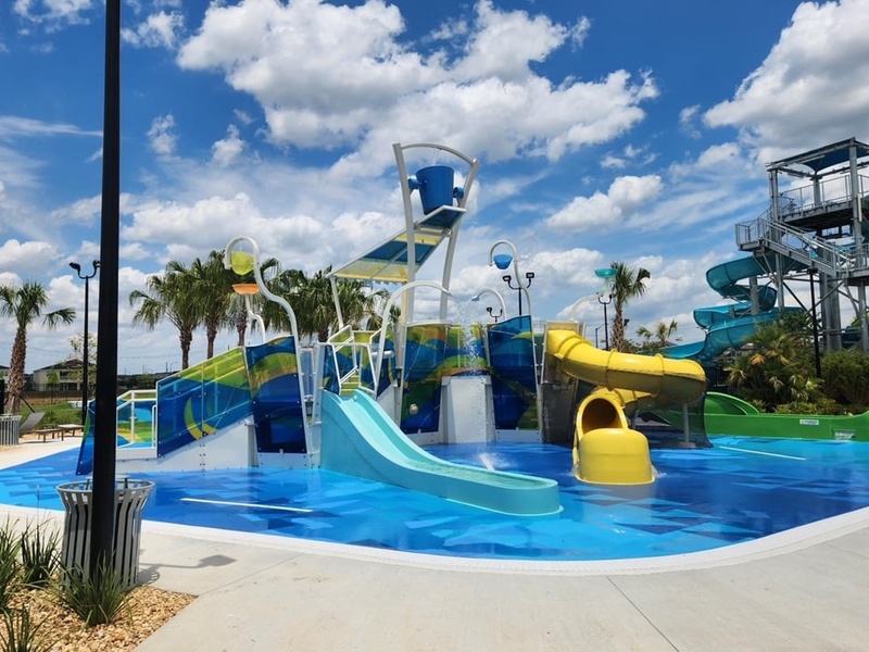 Let your children have endless fun in the water playground.