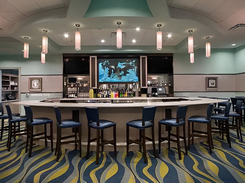 Full vacation experience: Enjoy and unwind at the resort's facilities.