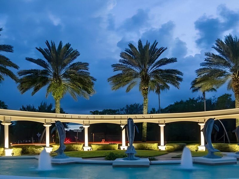 The resort's known for its lush landscaping and tranquil atmosphere.