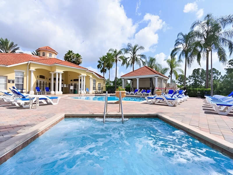 Perfect for families and groups, enjoy access to resort-style facilities, like a clubhouse, heated pool, tennis courts, fitness center, and walking trails.